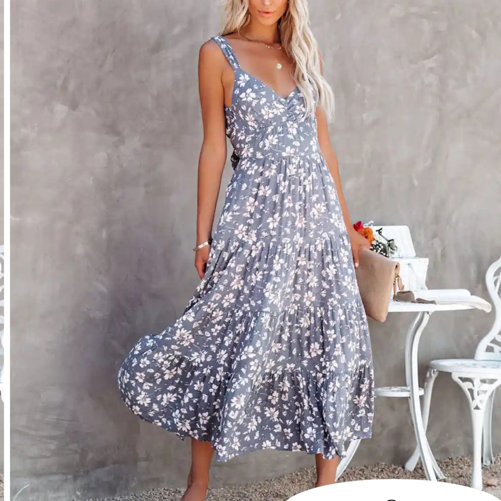 Vick collection Grey and cream floral midi dress